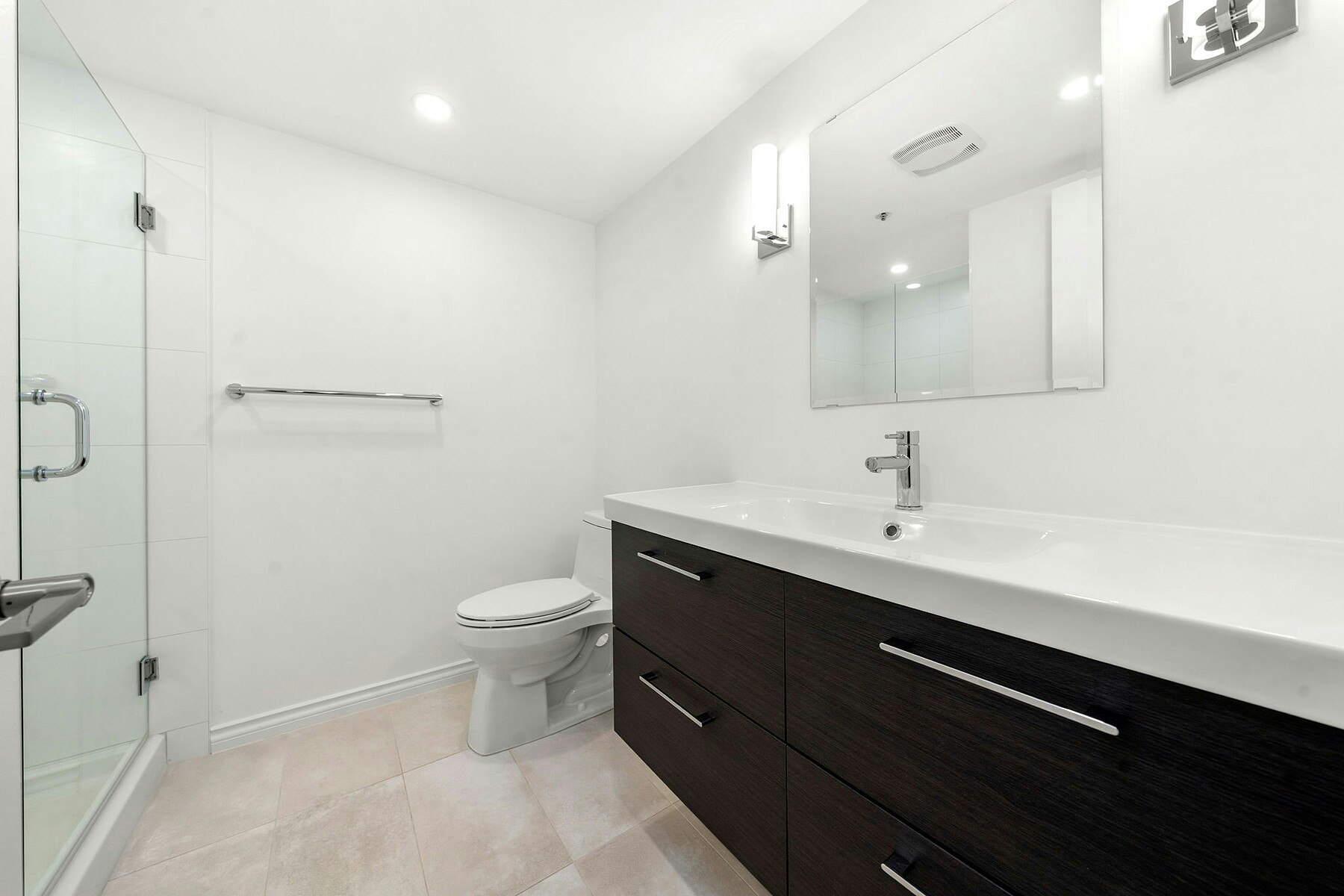 703-2201 Pine Street, Vancouver, BC, V6J 5E7 - 11