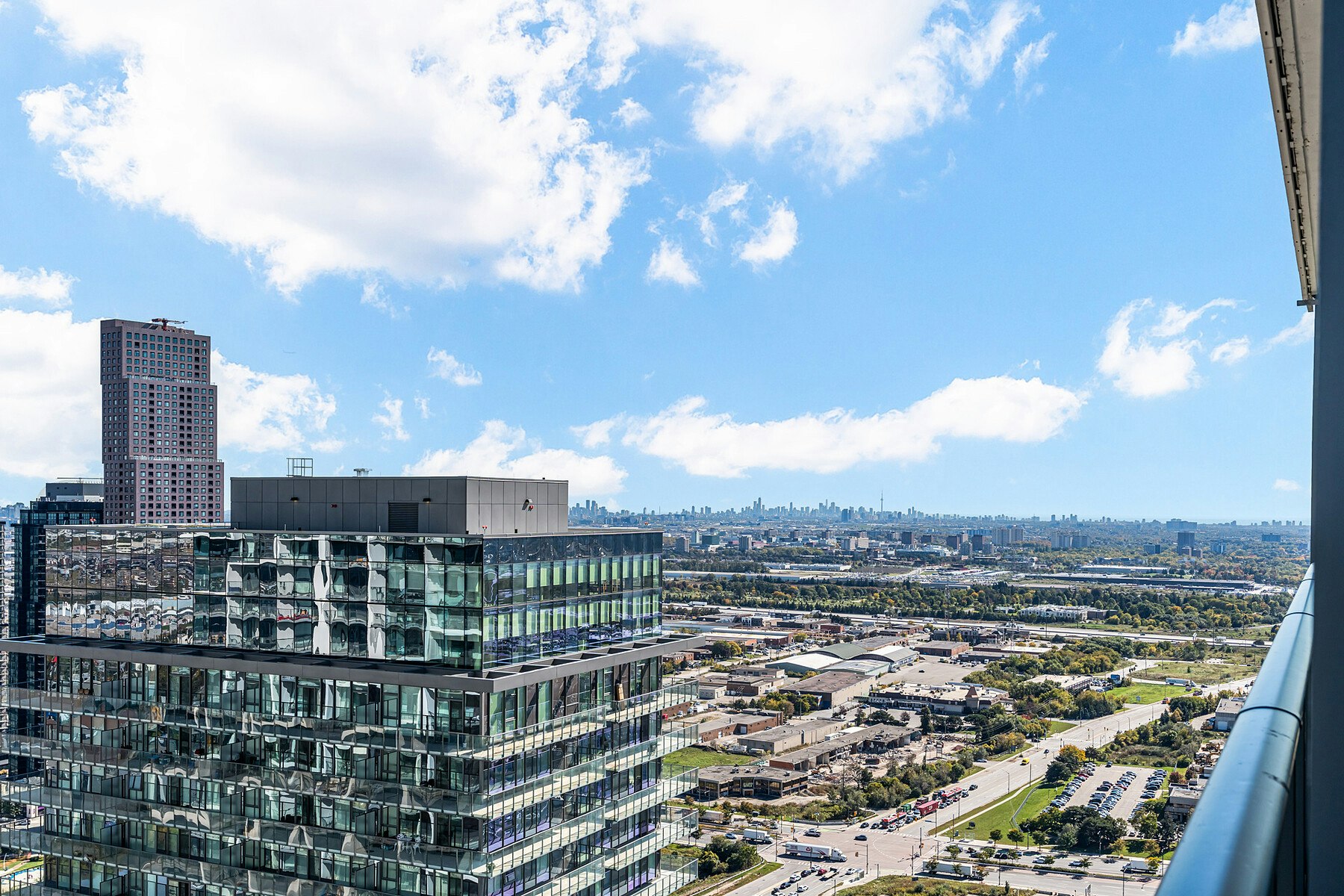 4505-950 Portage Pkwy, Vaughan, ON, L4E 0J7 - 13