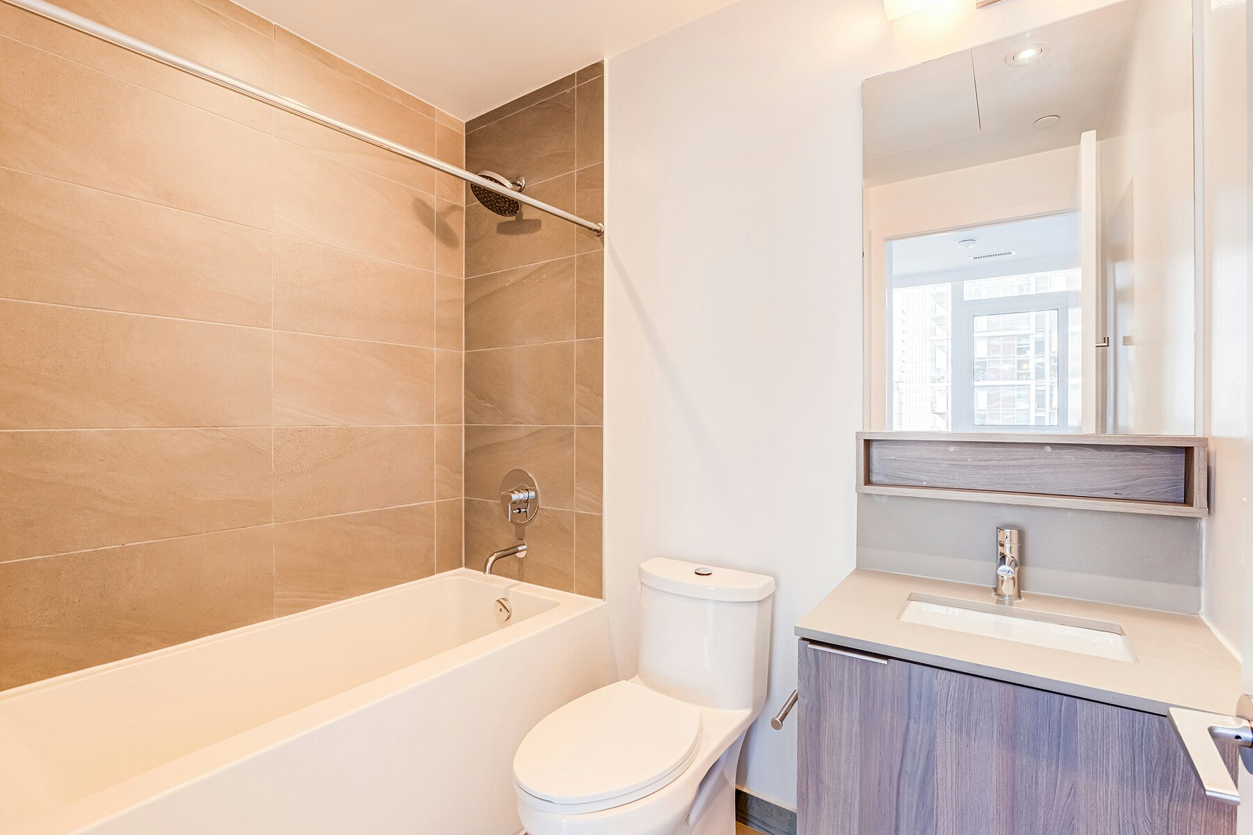 4505-950 Portage Pkwy, Vaughan, ON, L4E 0J7 - 8