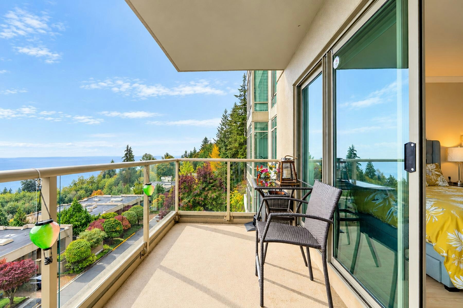 402-3131 Deer Ridge Drive, West Vancouver, BC, V7S 4W1