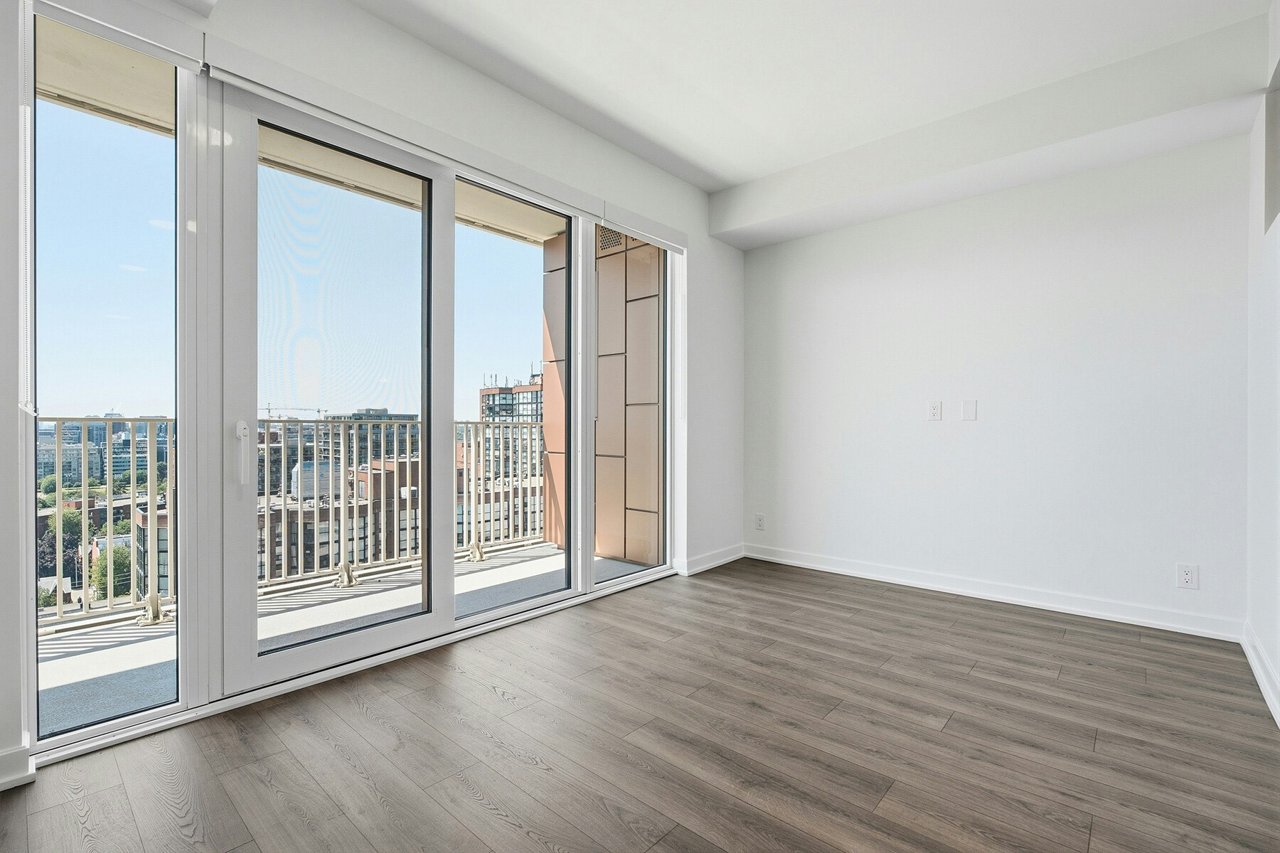 612-88 Bathurst Street, Toronto, ON, M5V 0W8 - 11