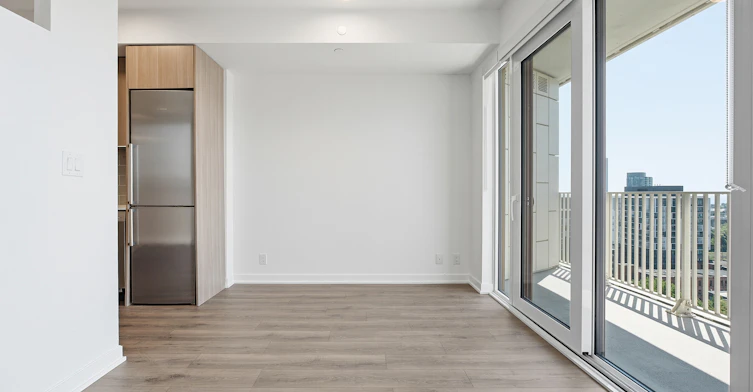 612-88 Bathurst Street, Toronto, ON, M5V 0W8 - 16
