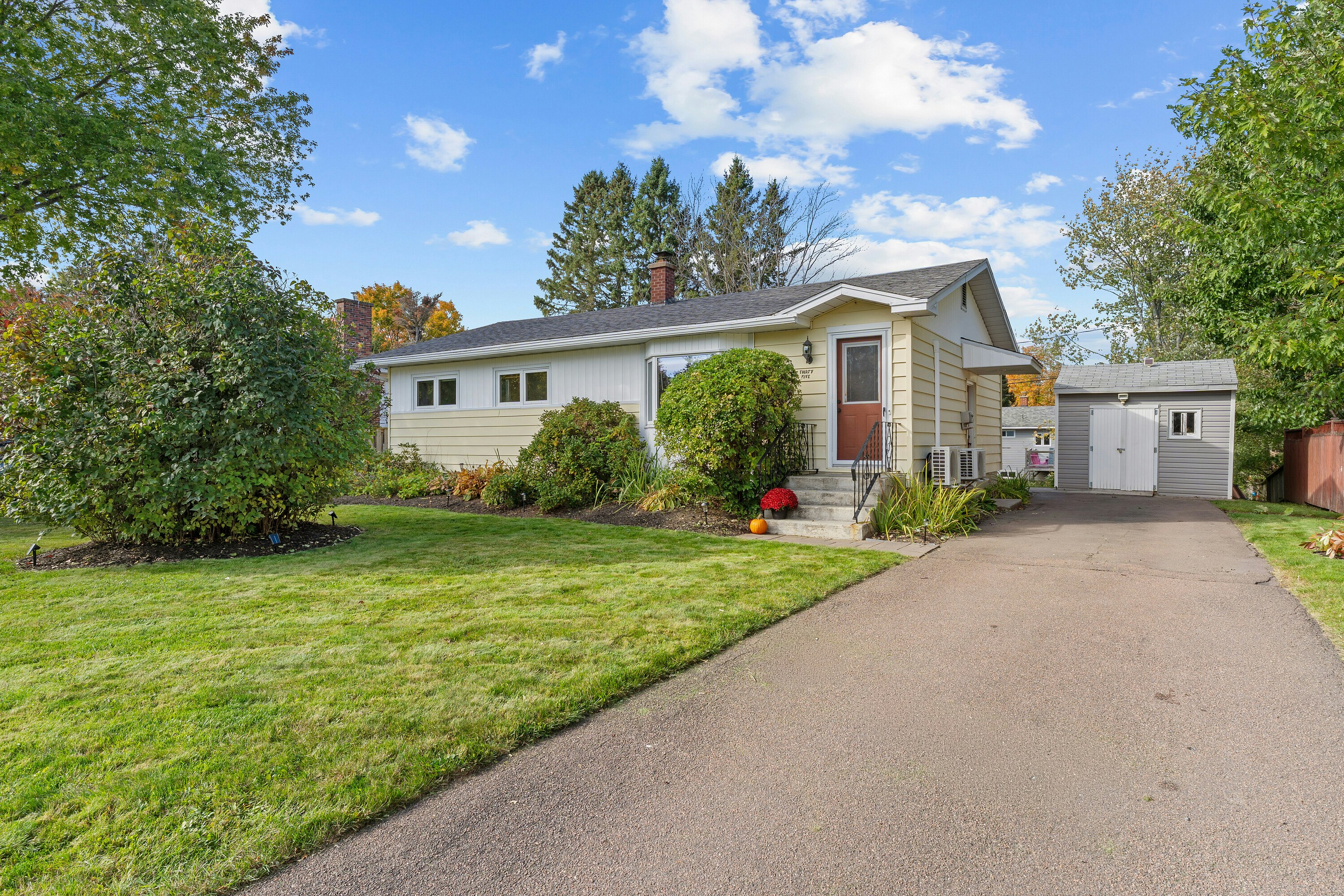 35 Lindsay Street, Riverview, NB, E1B 2Z9