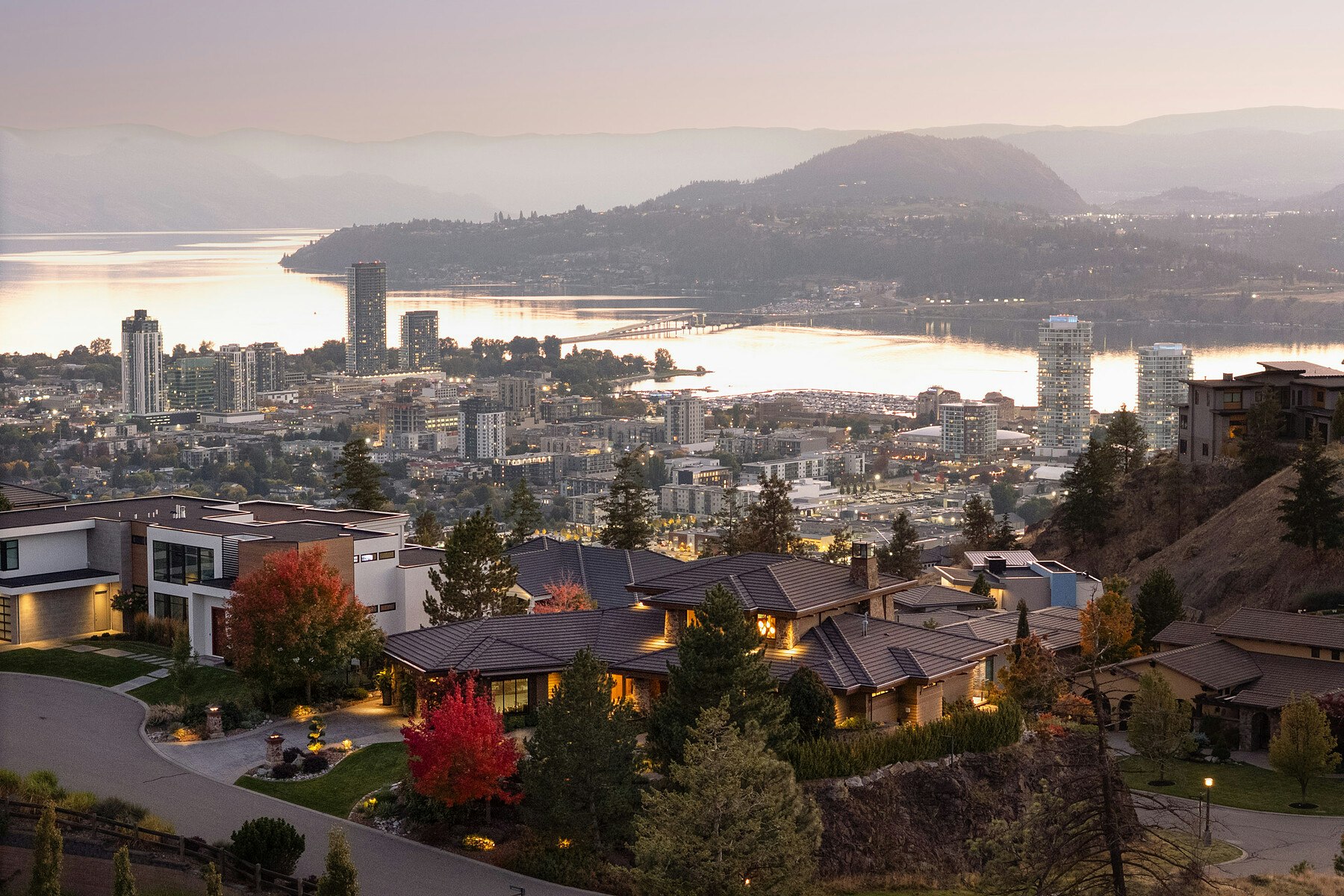 706 Highpointe Court, Kelowna, BC, V1V 2Y3