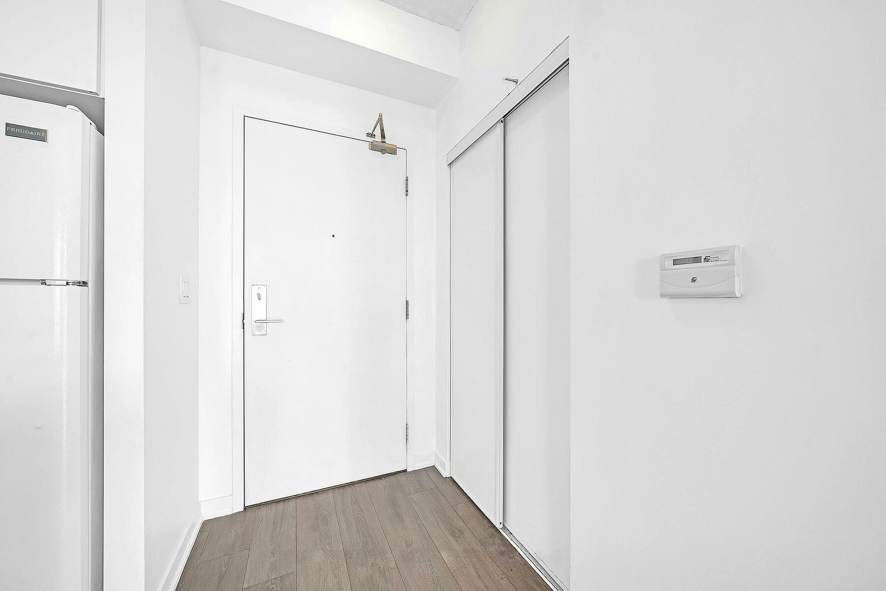 1616-150 Liberty Street East, Toronto, ON, M6K 3R5 - 3
