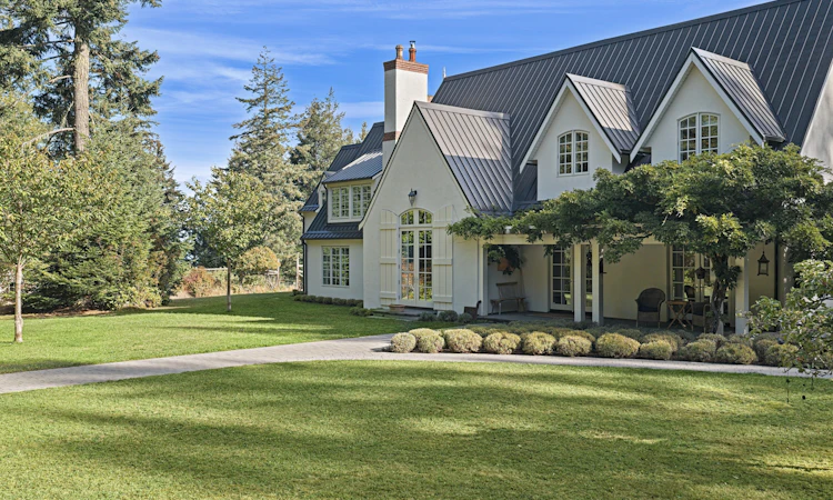 377 Seymour Heights