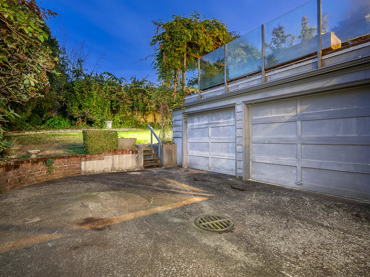 2265 Inglewood Avenue, West Vancouver, BC, V7V 1Z7 - 9
