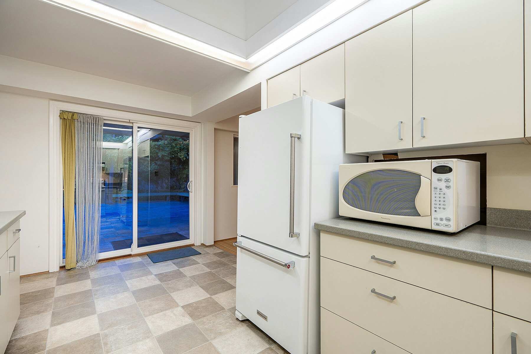 2265 Inglewood Avenue, West Vancouver, BC, V7V 1Z7 - 7