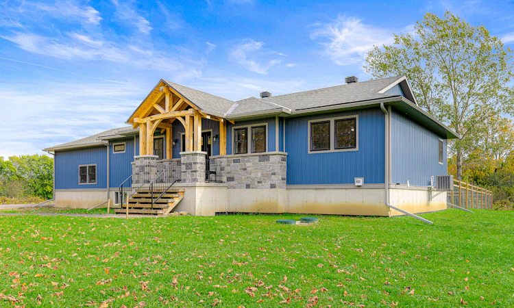 569 Kitley Line 8 Road