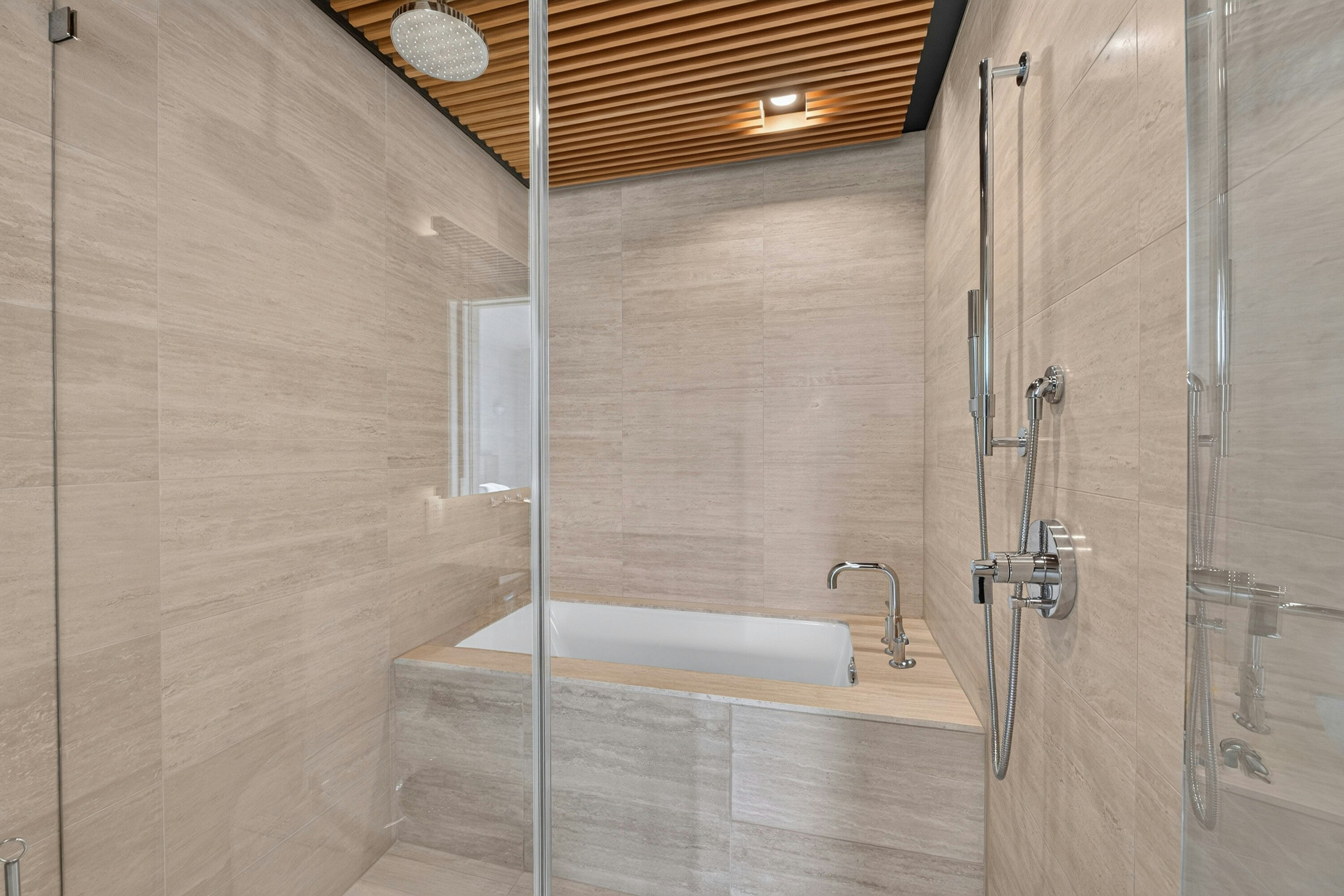 2003-1568 Alberni Street, Vancouver, BC, V6G 0E3 - 24