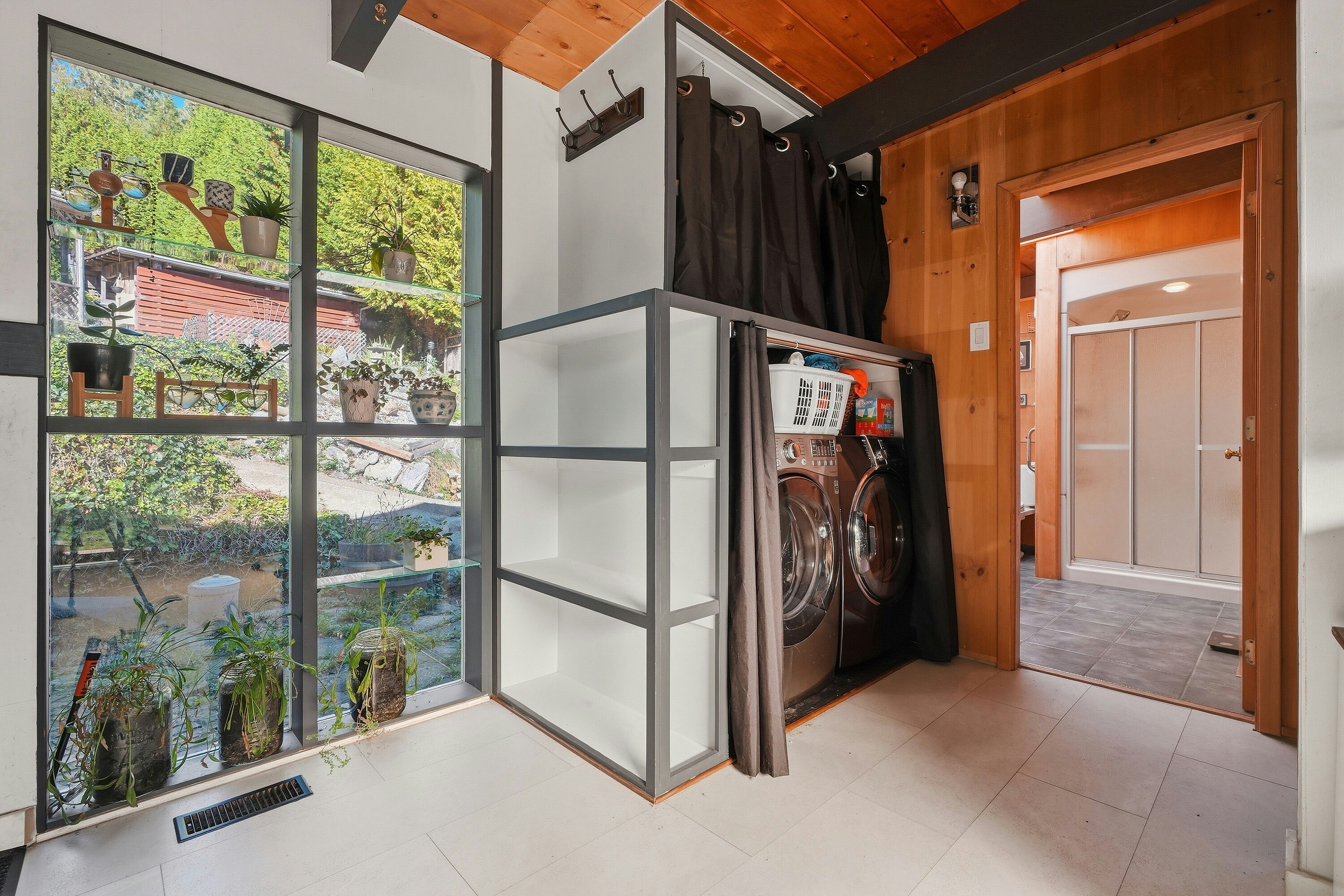 5430 Lawson Road, Sechelt, BC, V7Z 0N1 - 24