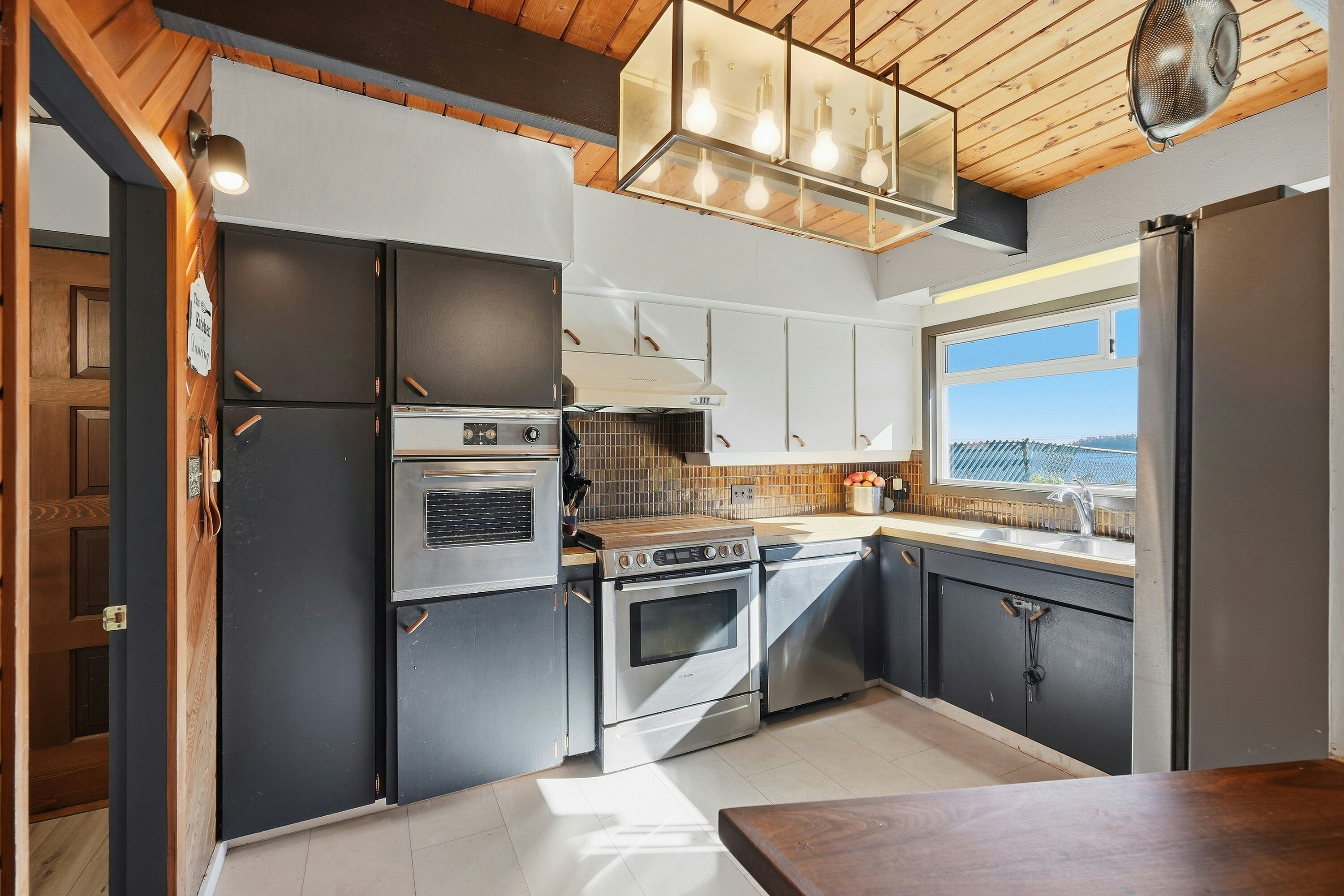 5430 Lawson Road, Sechelt, BC, V7Z 0N1 - 12