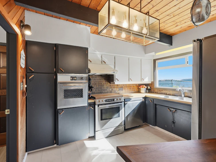 5430 Lawson Road, Sechelt, BC, V7Z 0N1 - 12