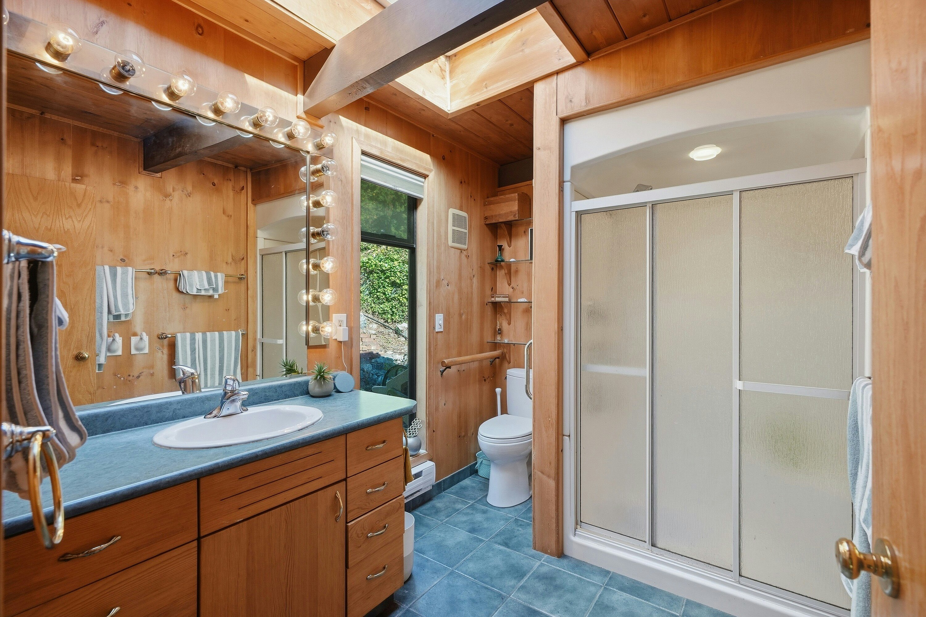 5430 Lawson Road, Sechelt, BC, V7Z 0N1 - 26