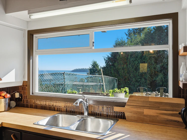 5430 Lawson Road, Sechelt, BC, V7Z 0N1 - 14