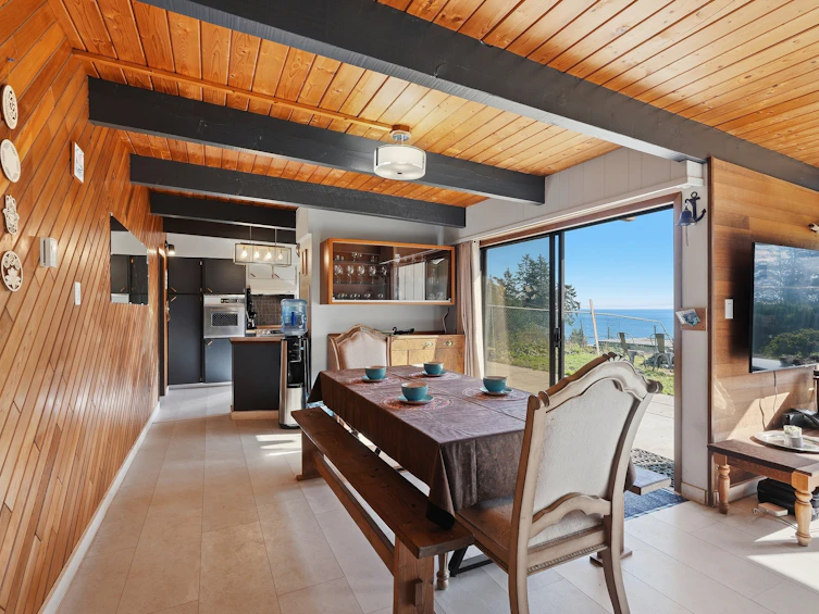 5430 Lawson Road, Sechelt, BC, V7Z 0N1 - 9