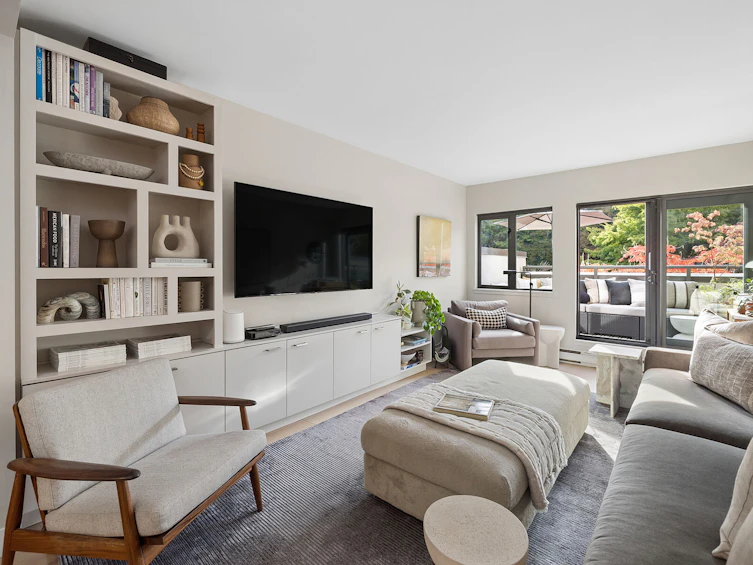 304-1477 Fountain Way, Vancouver, BC, V6H 3W9 - 2