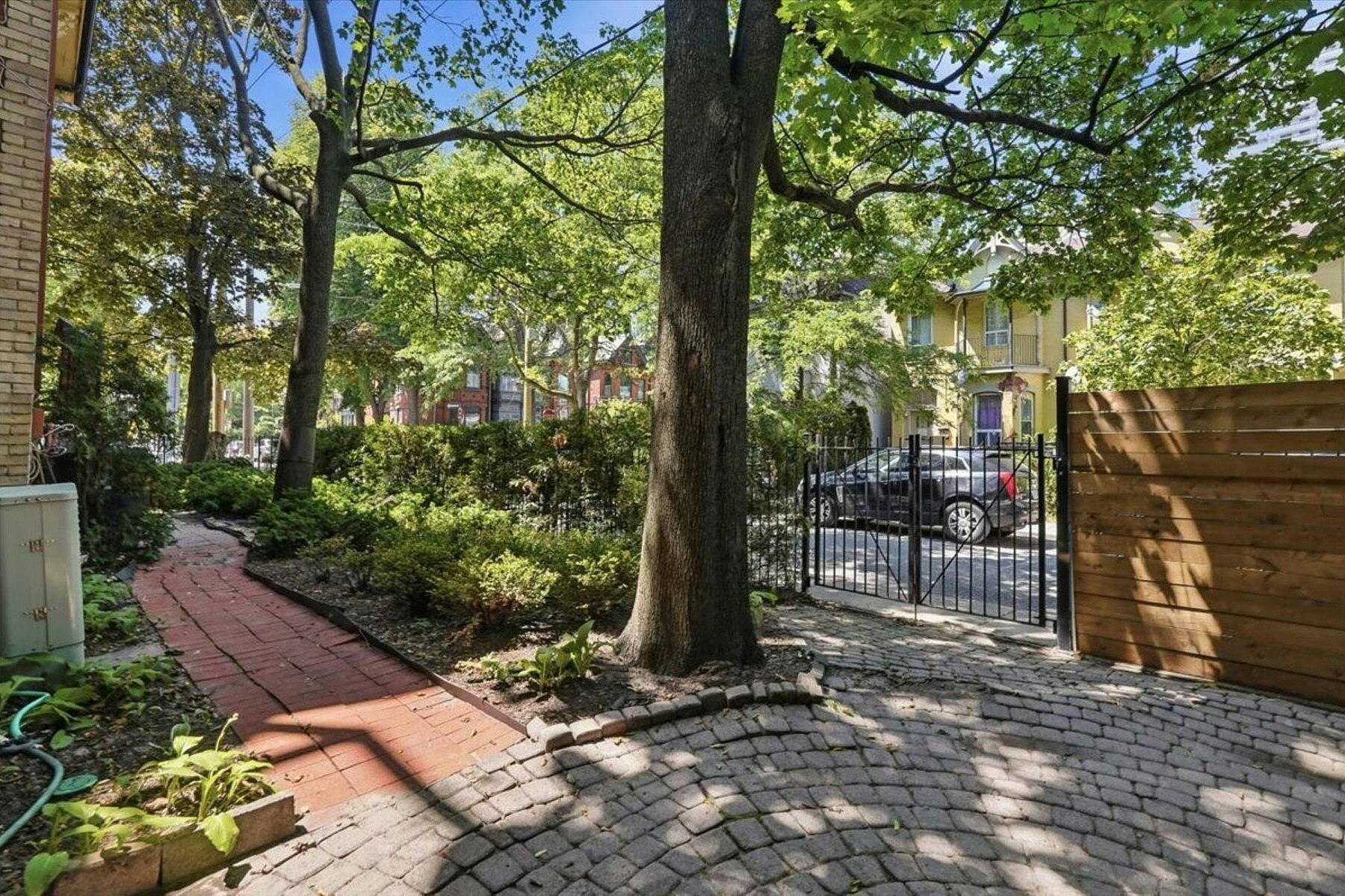 33 Rose Ave Lower Unit, Toronto, ON, M4X 1N7 - 9