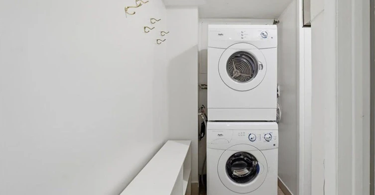 33 Rose Ave Lower Unit, Toronto, ON, M4X 1N7 - 8