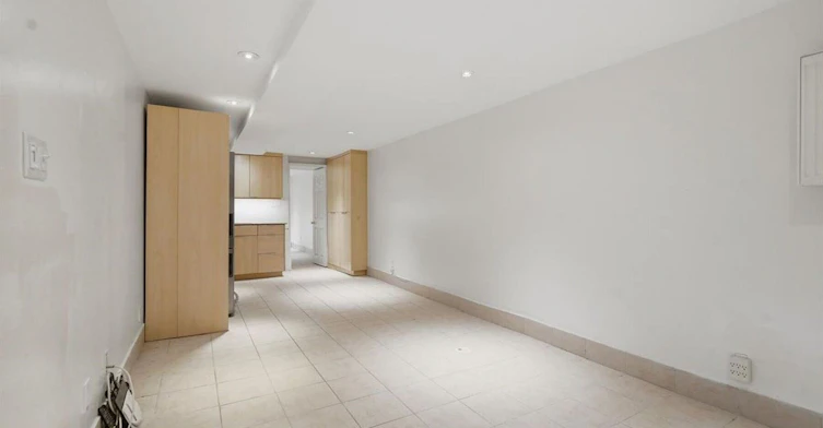 33 Rose Ave Lower Unit, Toronto, ON, M4X 1N7 - 4