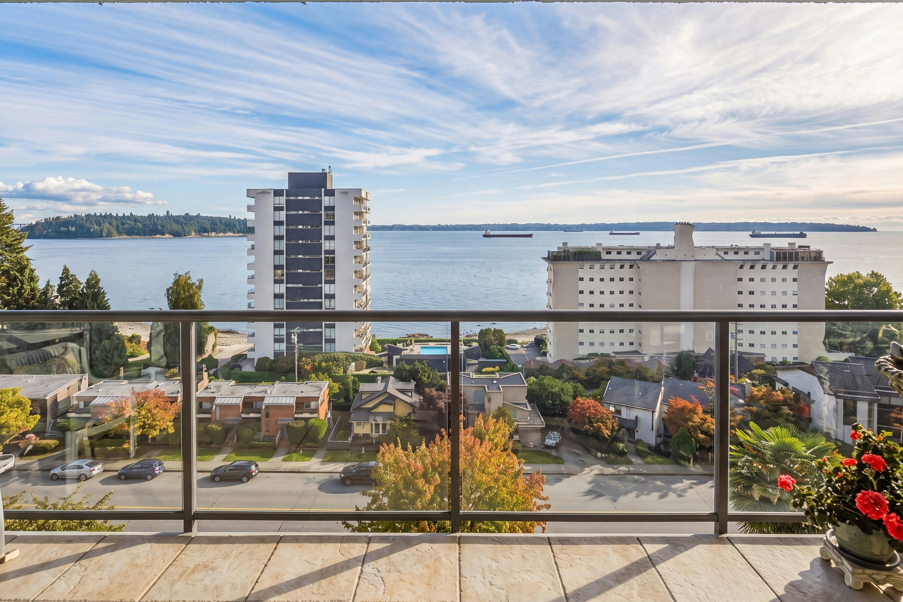 305-1845 Bellevue Avenue, West Vancouver, BC, V7V 1B2