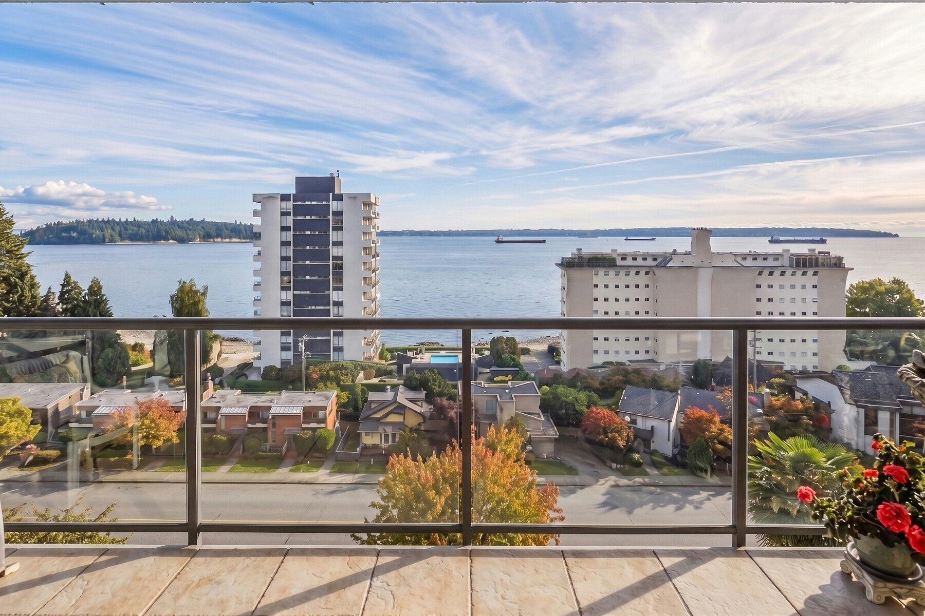 305-1845 Bellevue Avenue, West Vancouver, BC, V7V 1B2