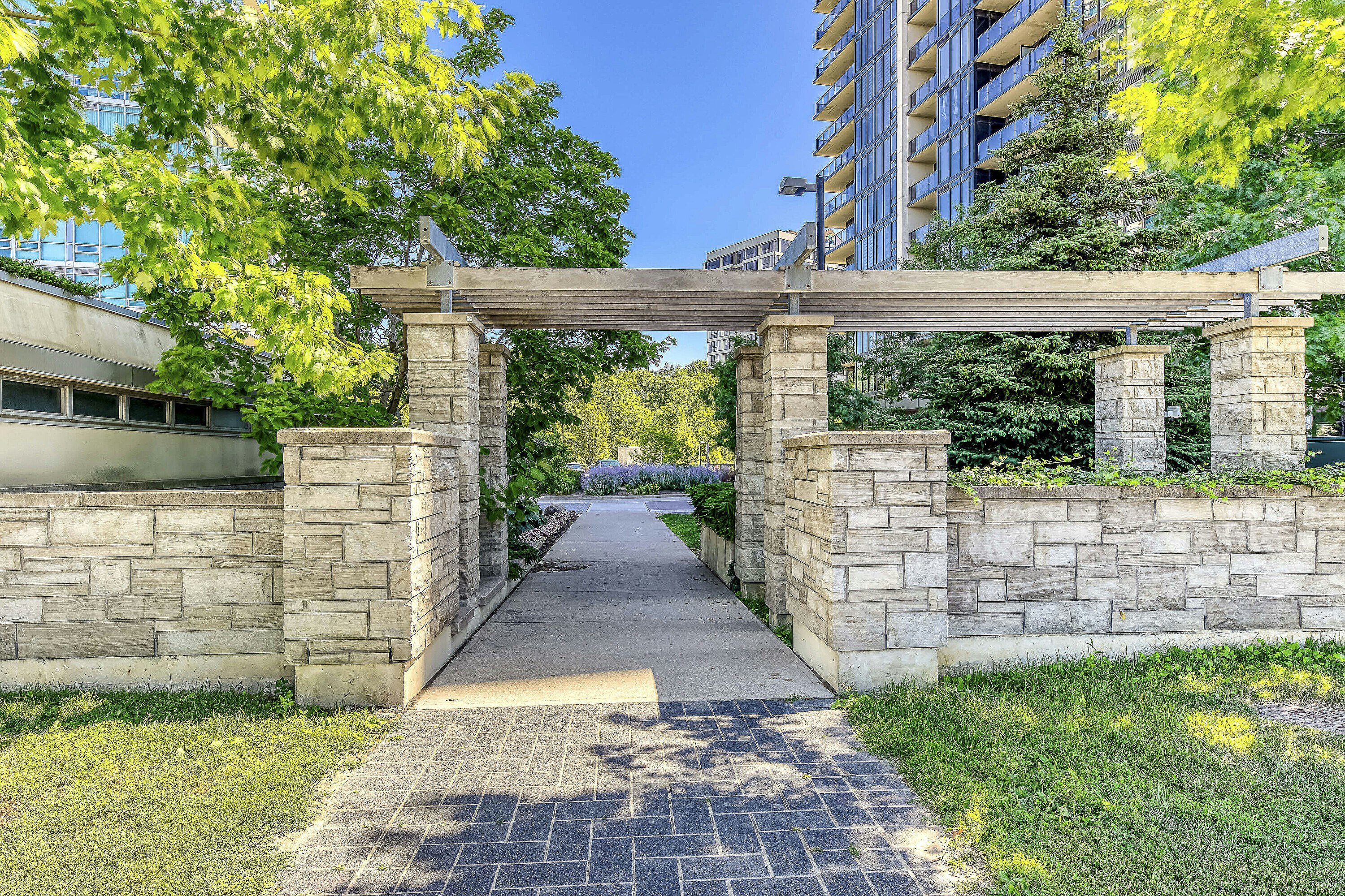 1035 Southdown 212 Road, Mississauga, ON, L5J 0A2 - 43