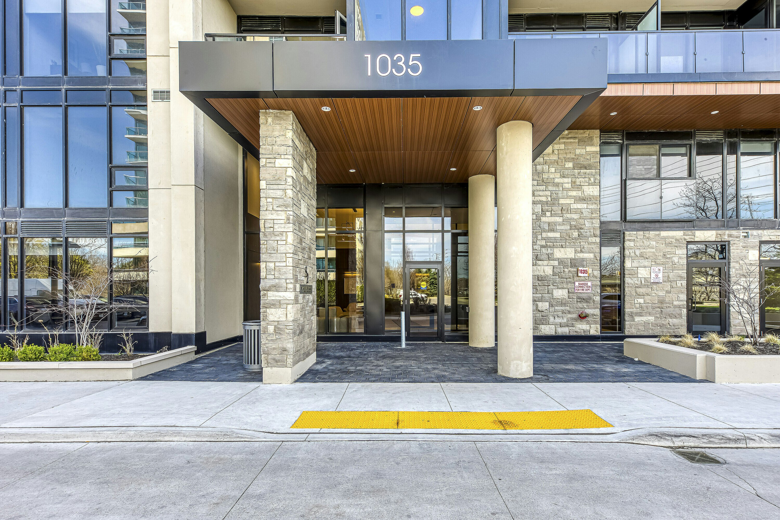 1035 Southdown 212 Road, Mississauga, ON, L5J 0A2 - 3