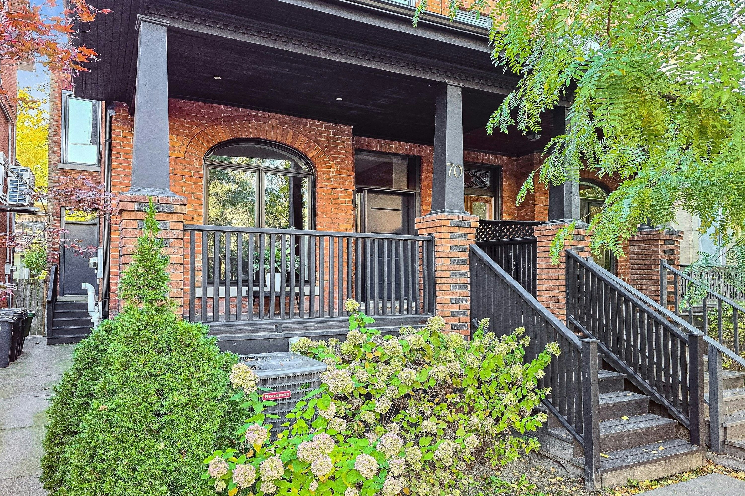 70 Major Street, Toronto, ON, M5S 2L1