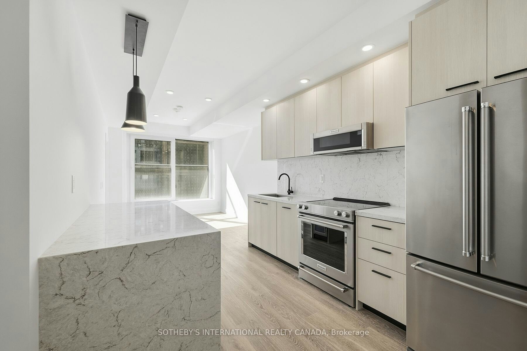E1003-30 Mutual Street, Toronto, ON, M5B 2A7