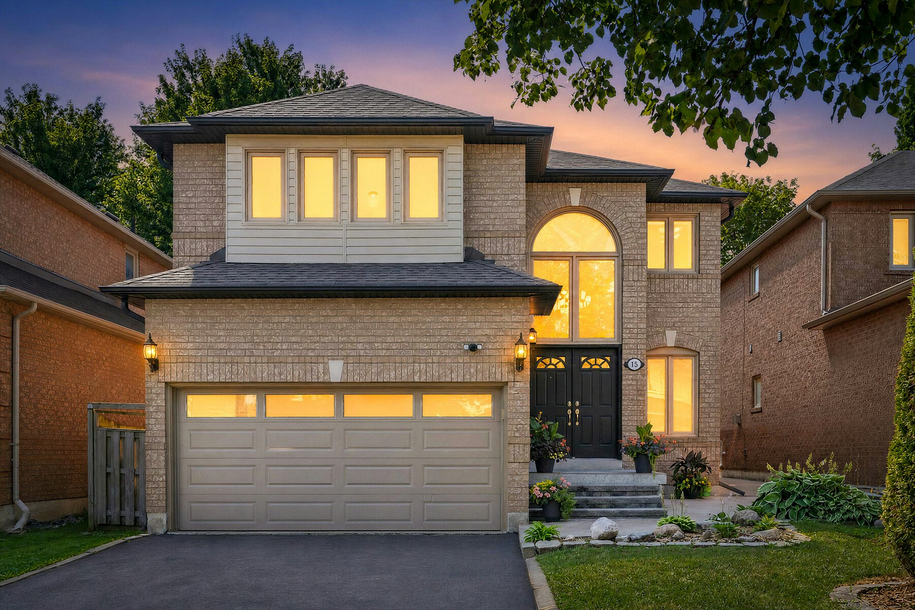 15 Klamath Court, Vaughan, ON, L6A 2L7