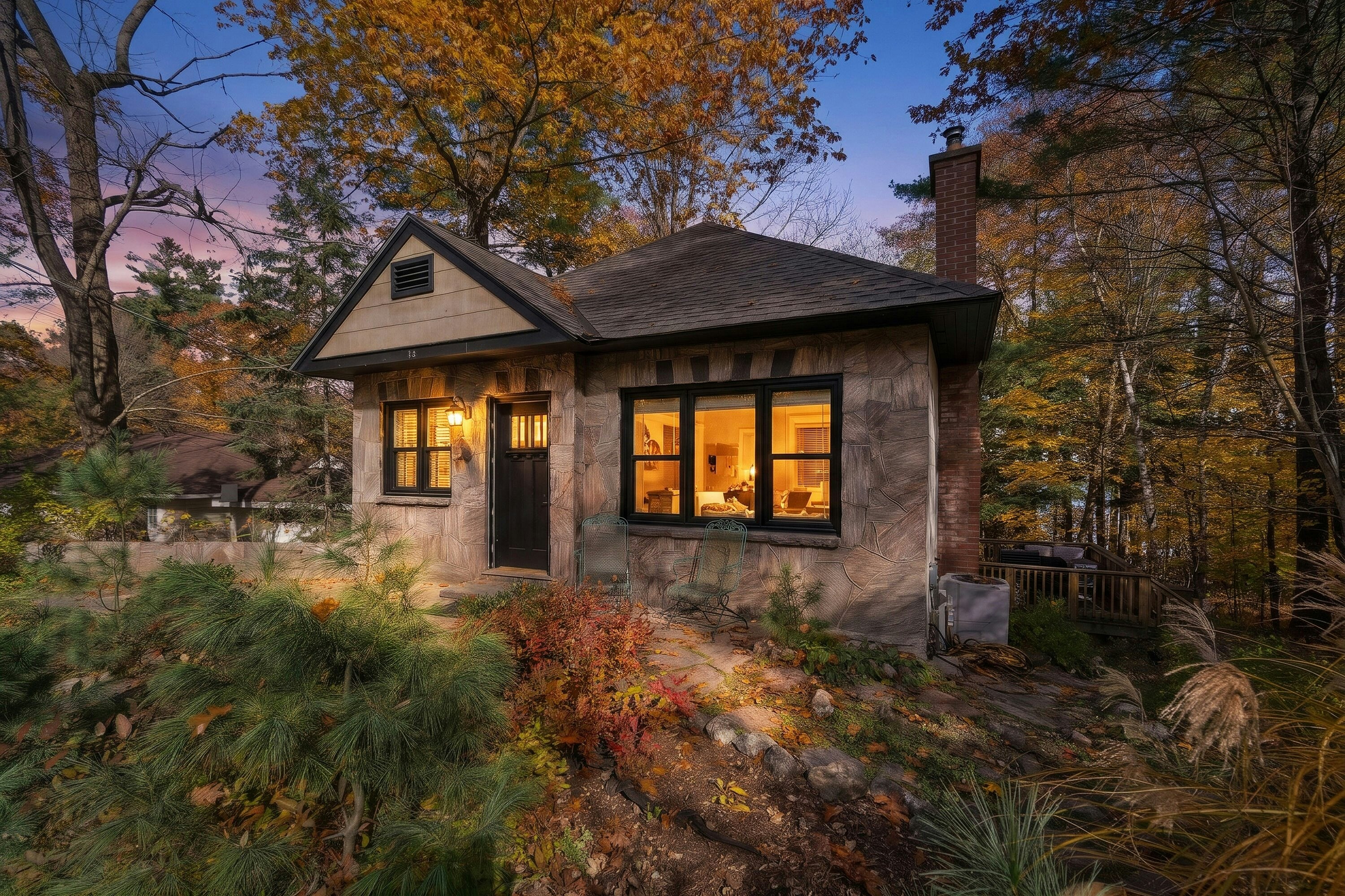 38 Joseph Street, Muskoka Lakes, ON, P0B 1J0
