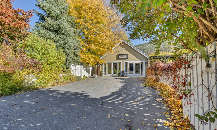 410 N Upper Bench Road