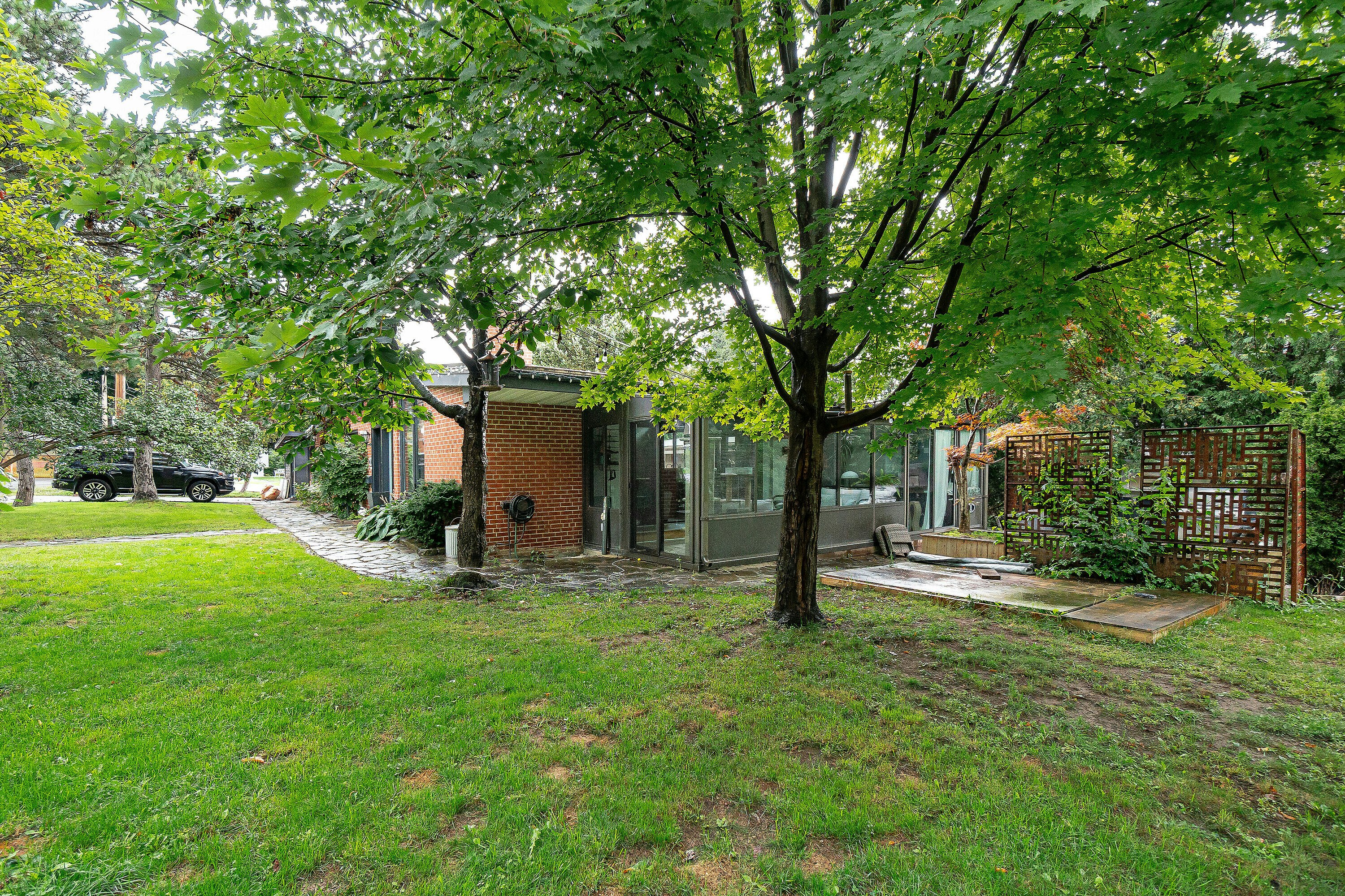 1 Babington Court, Toronto, ON, M9A 1J7 - 33