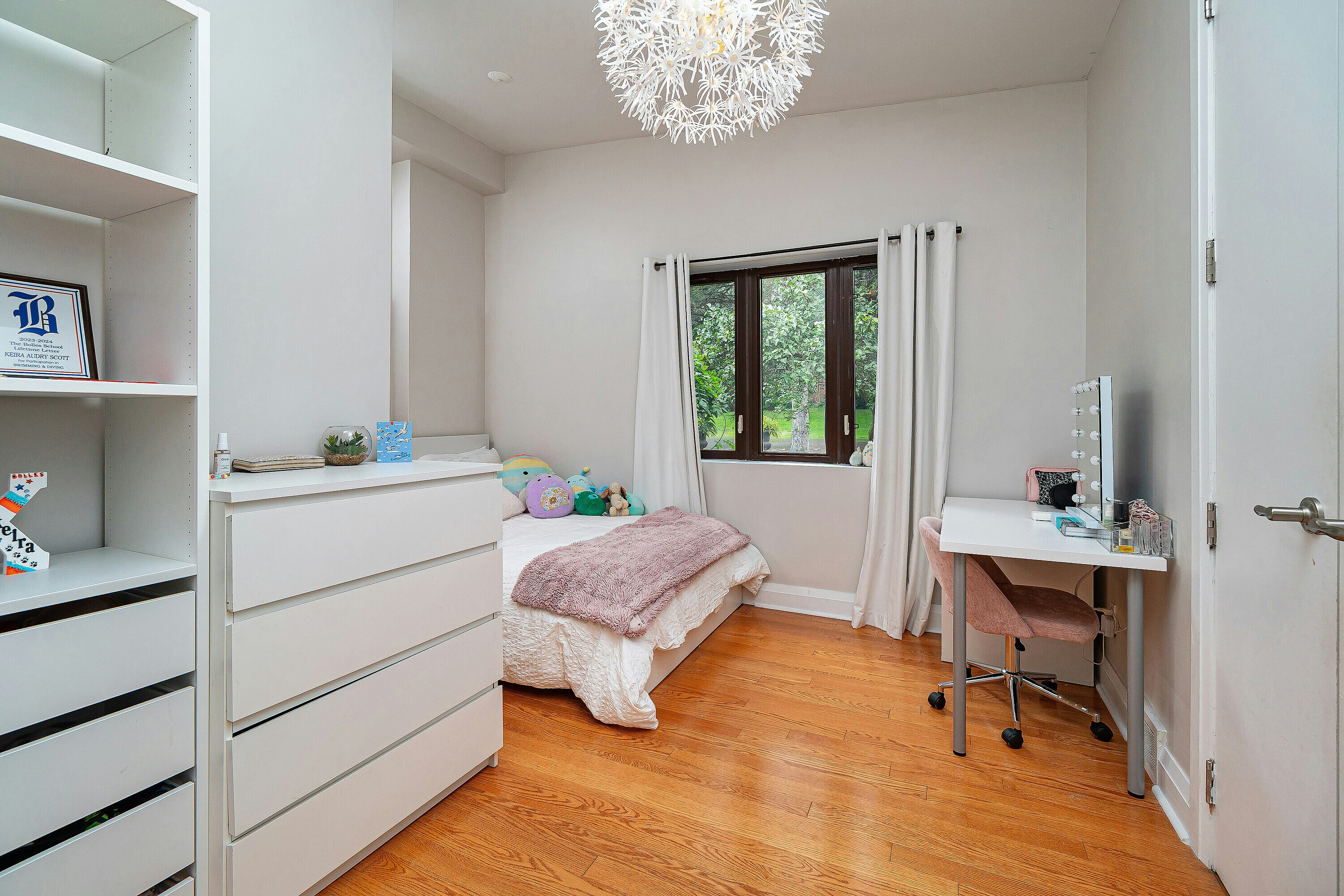 1 Babington Court, Toronto, ON, M9A 1J7 - 17