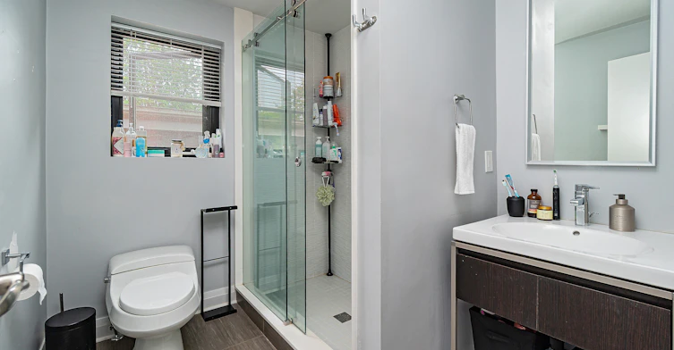 1 Babington Court, Toronto, ON, M9A 1J7 - 15