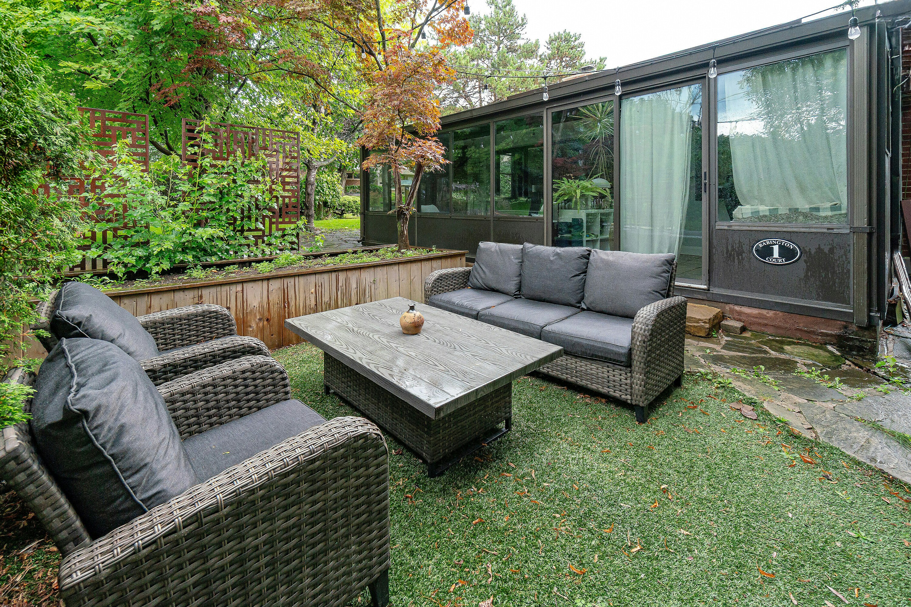 1 Babington Court, Toronto, ON, M9A 1J7 - 32