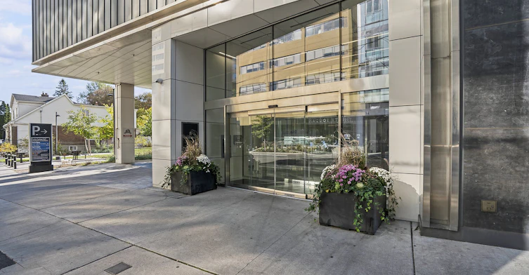 3206-5 Soudan Avenue, Toronto, ON, M4S 0B1 - 2