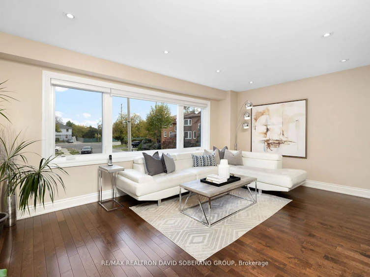 16 Blairville Road, Toronto, ON, M3H 5Y5 - 2