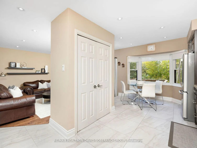 16 Blairville Road, Toronto, ON, M3H 5Y5 - 8
