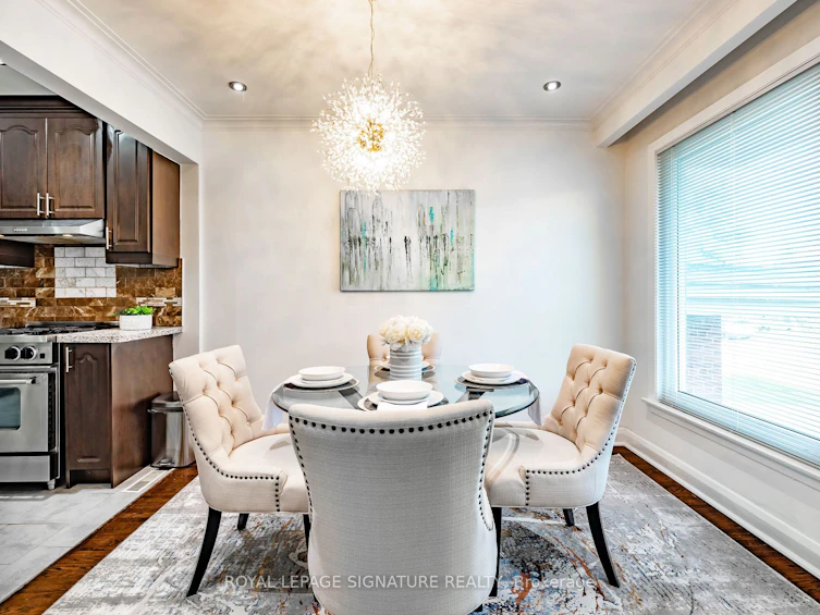 136 Regina Avenue, Toronto, ON, M6A 1R7 - 5