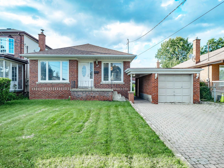 136 Regina Avenue, Toronto, ON, M6A 1R7 - 36