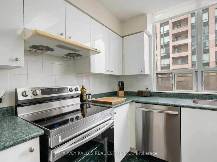 UPH07-256 Doris Avenue, Toronto, ON, M2N 6X8 - 15