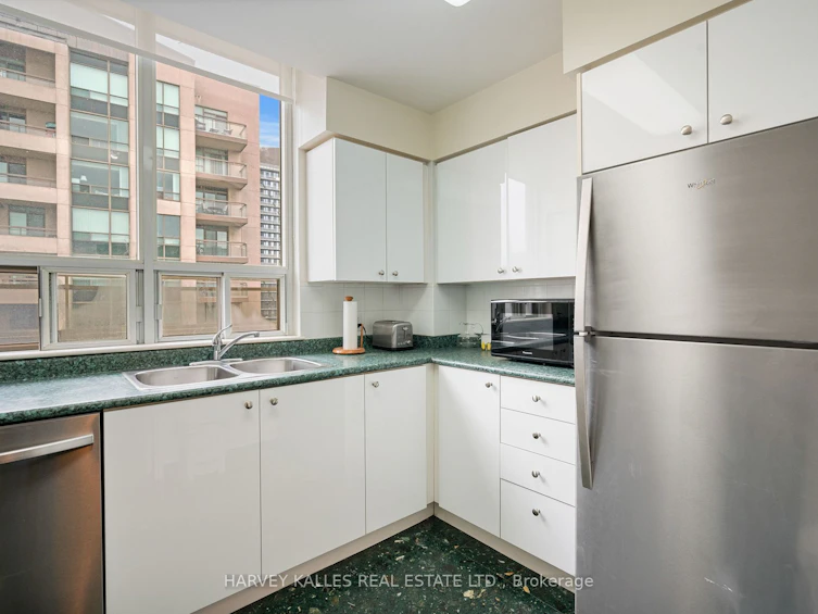 UPH07-256 Doris Avenue, Toronto, ON, M2N 6X8 - 16
