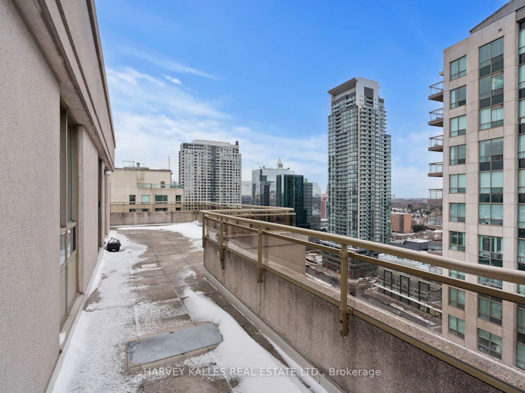 UPH07-256 Doris Avenue, Toronto, ON, M2N 6X8 - 9