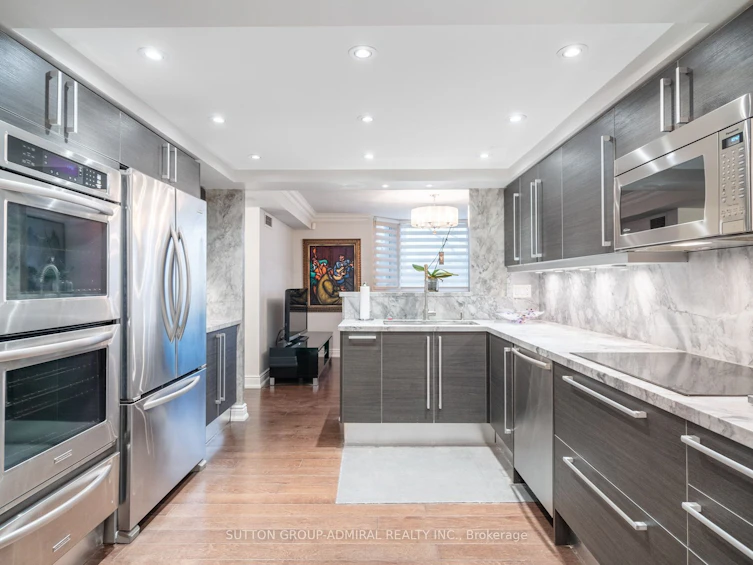 210-65 Spring Garden Avenue, Toronto, ON, M2N 6H9 - 5
