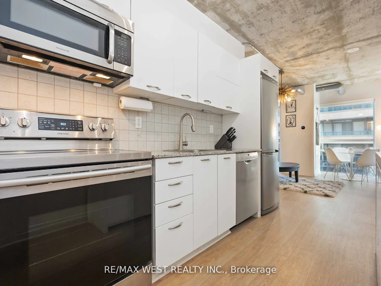 418-150 Sudbury Street, Toronto, ON, M6J 3S8 - 3