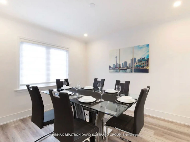 55 Raeburn Avenue, Toronto, ON, M3H 1G9 - 7