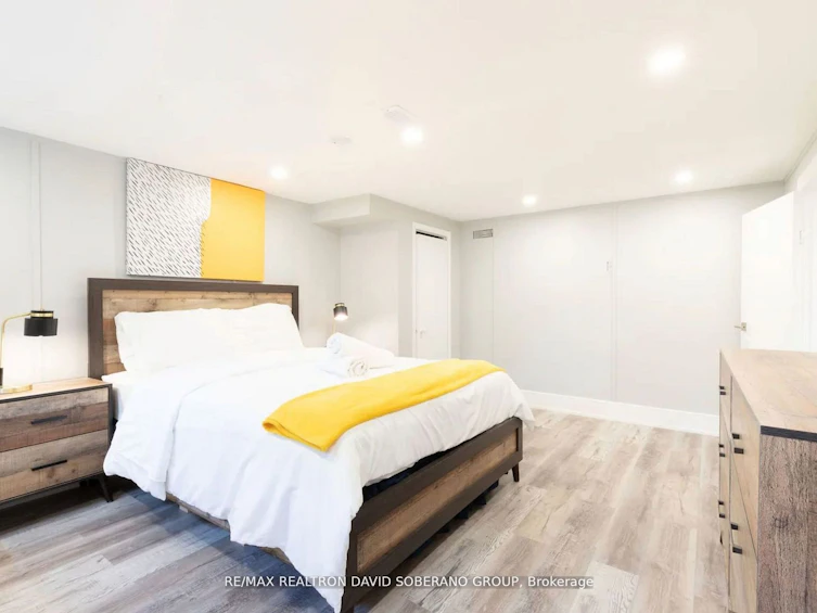55 Raeburn Avenue, Toronto, ON, M3H 1G9 - 23