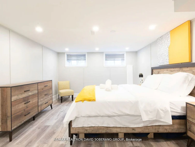 55 Raeburn Avenue, Toronto, ON, M3H 1G9 - 24